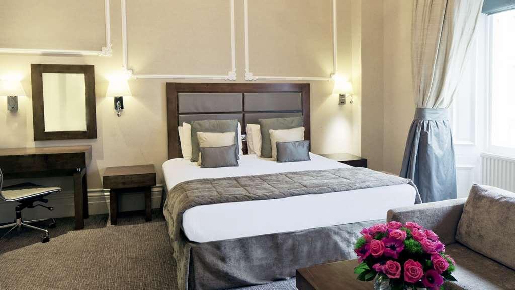 Отель Gem Strathmore 4*